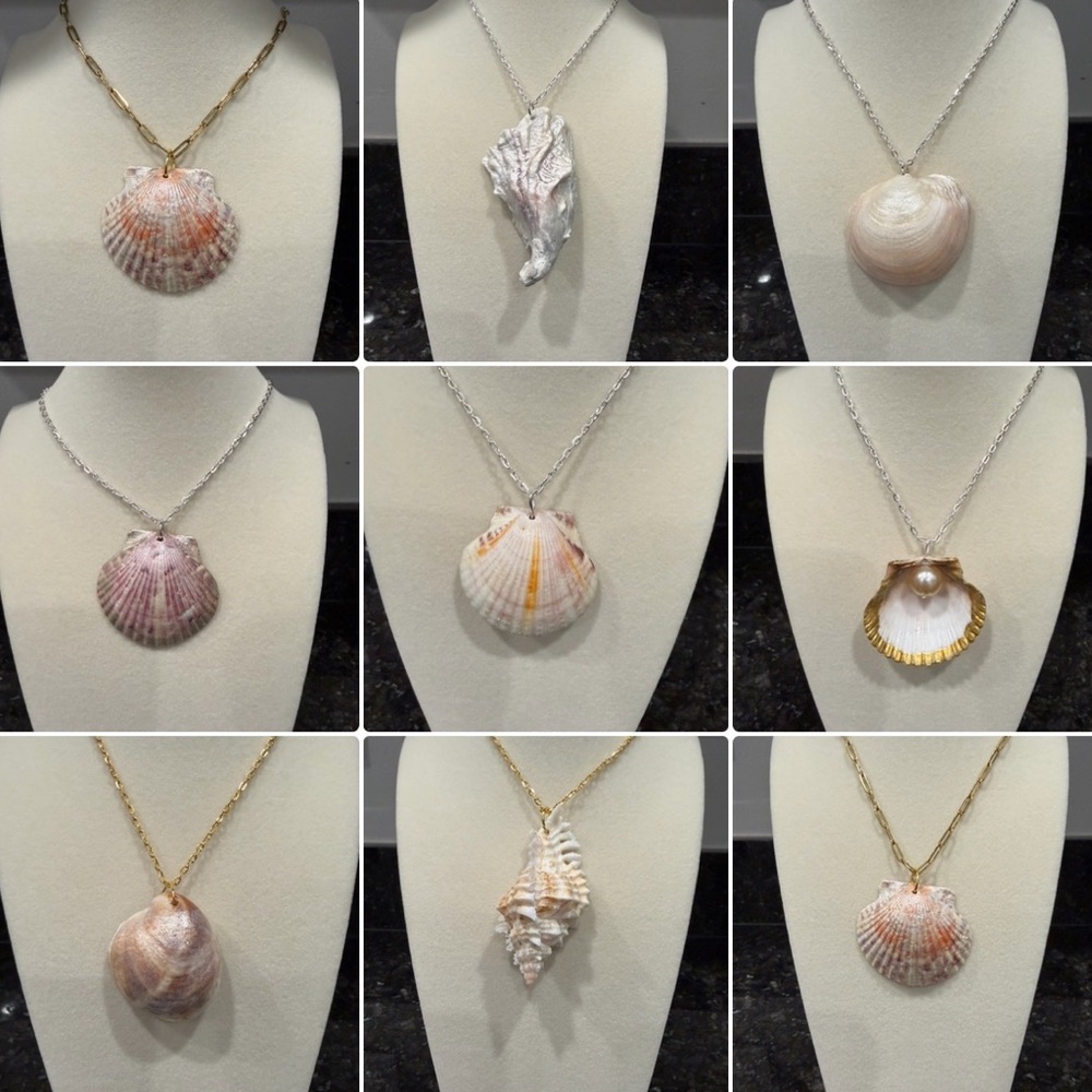 Gold Chain Necklace with Natural Orange-White Scallop Shell Pendant